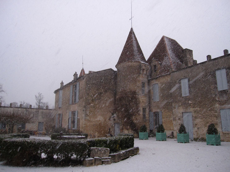 Chateau in sneeuw